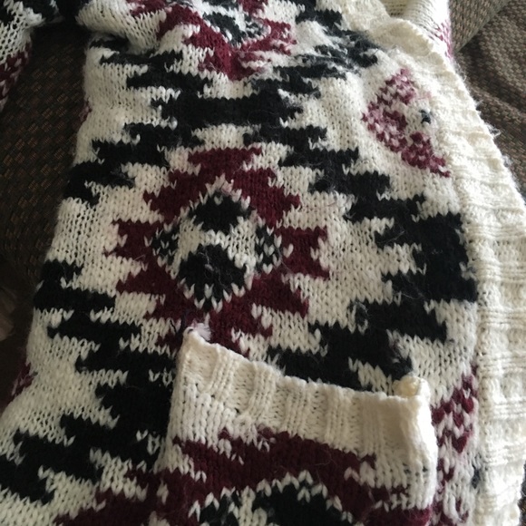 PacSun Tribal Pattern Cardigan - Picture 3 of 3
